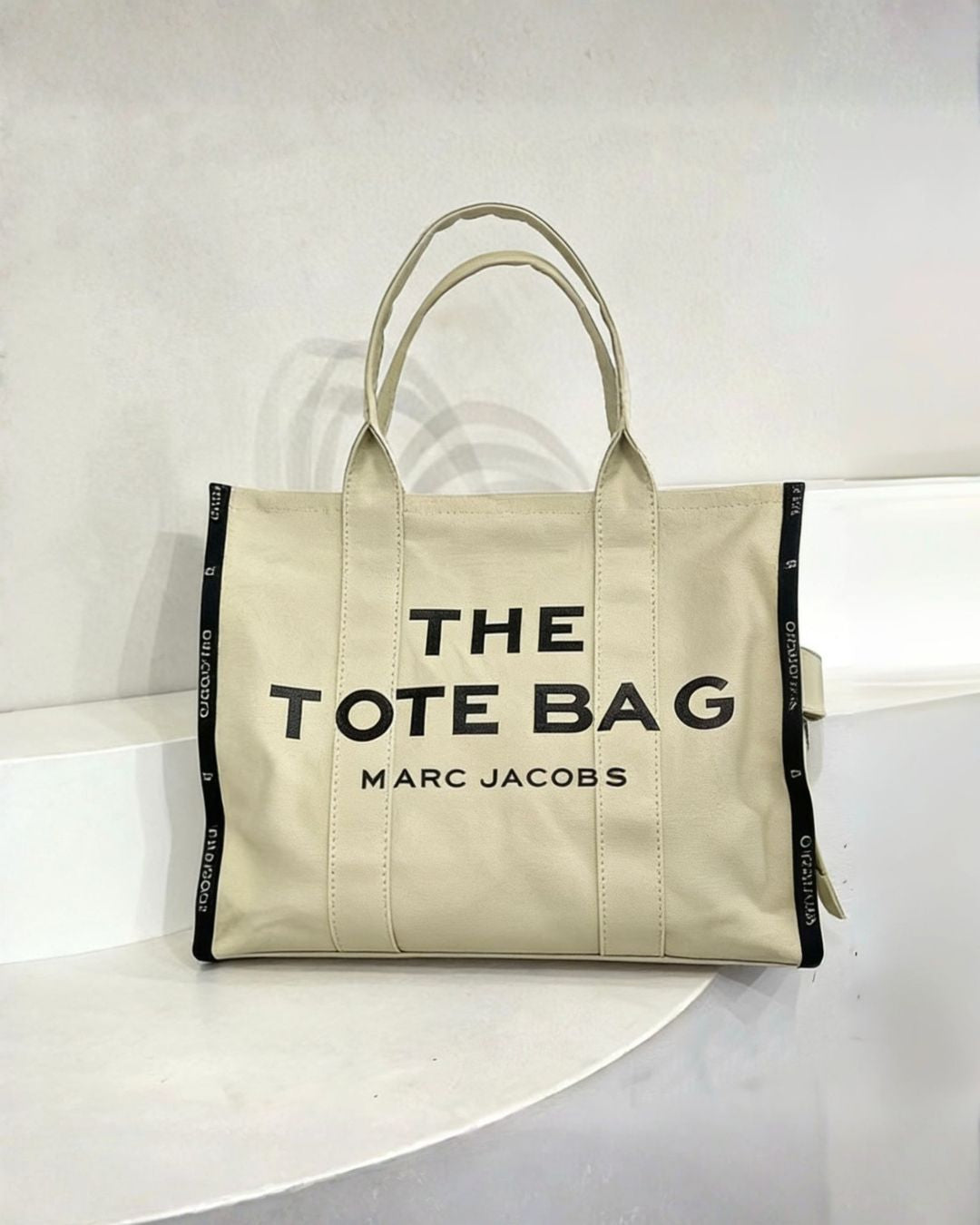 Marc Jacobs The Tote Bag Large 41cm A+