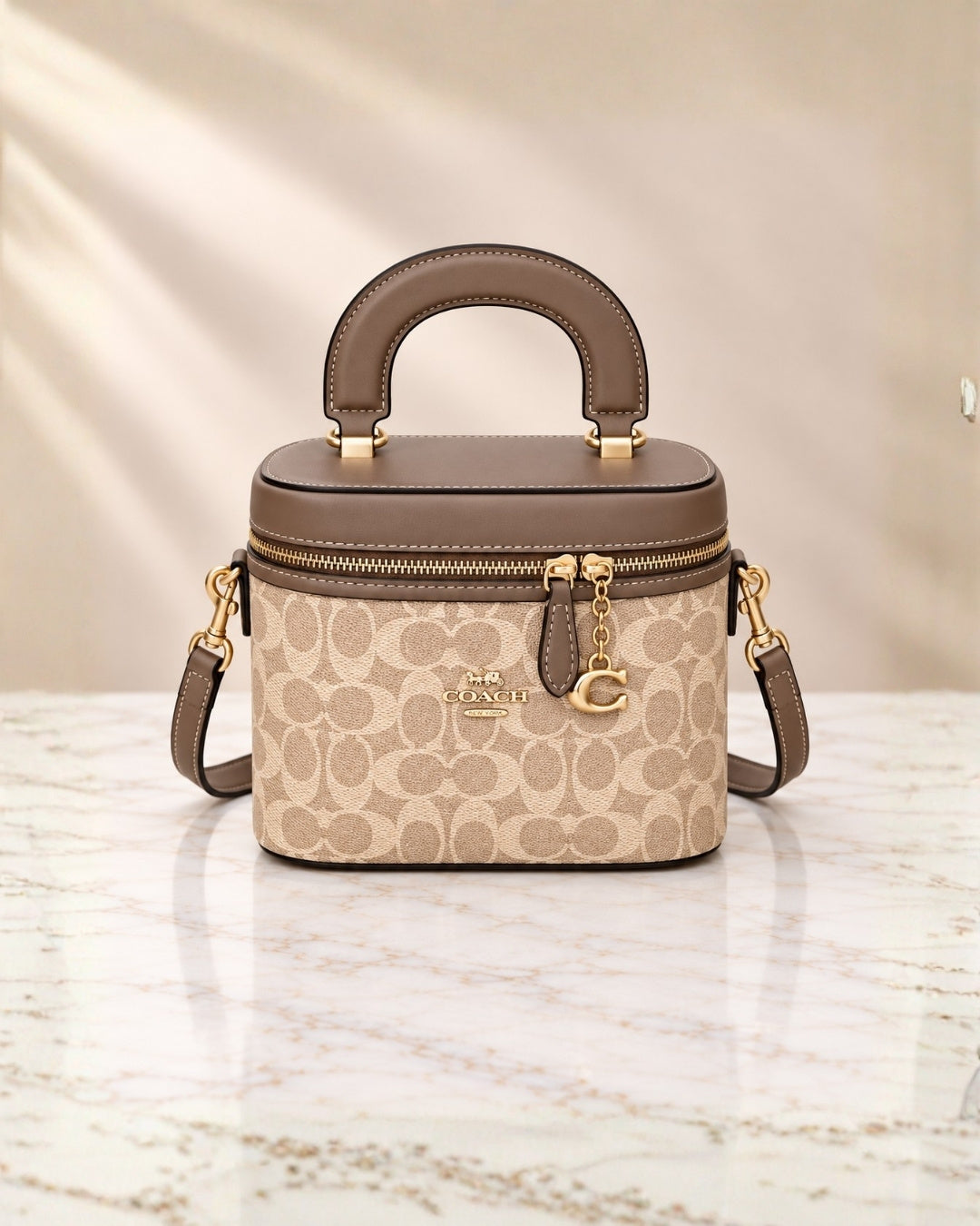 COACH Vanity Bag 19cm
