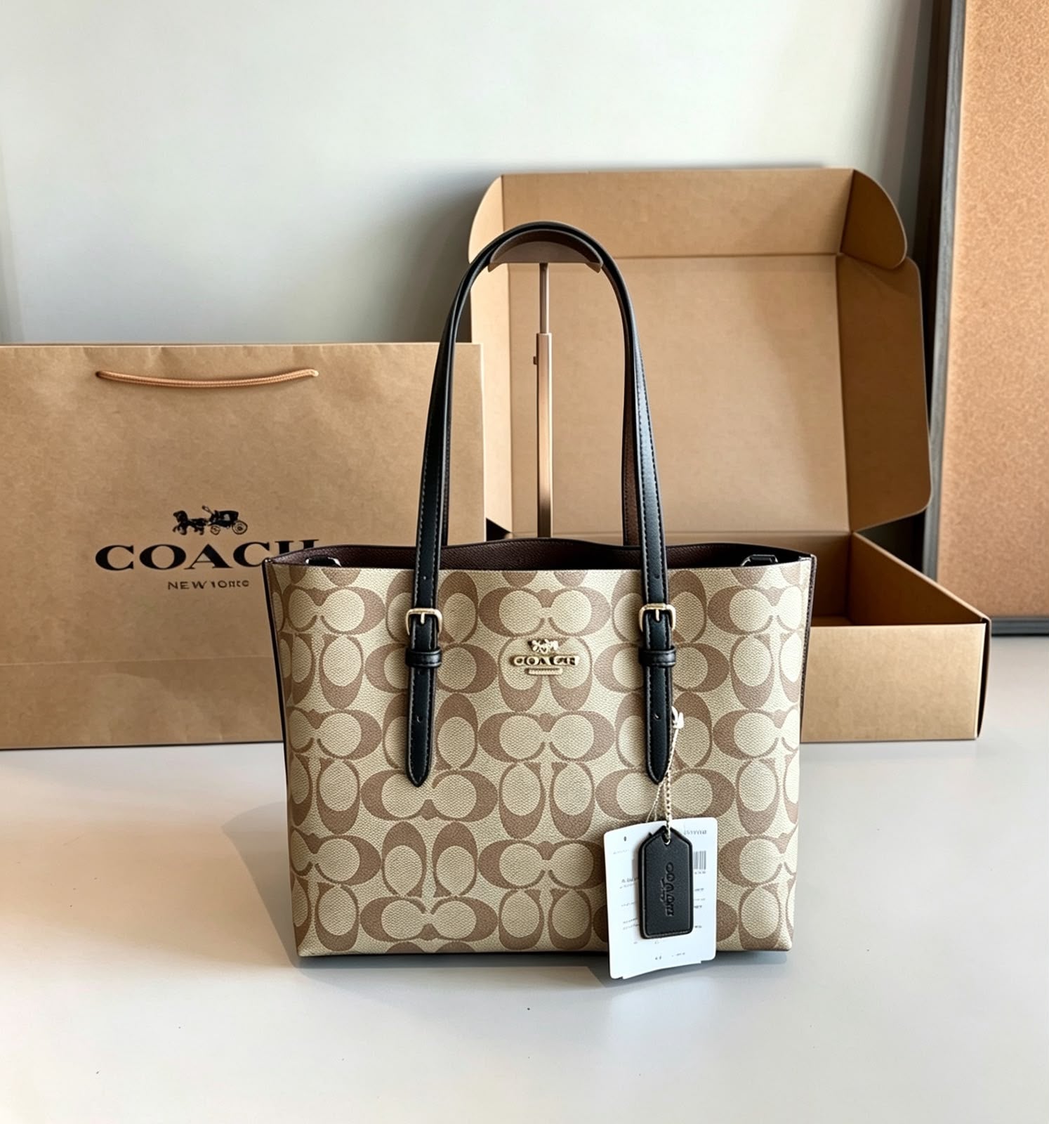 COACH Signature Tote 28 cm With Box