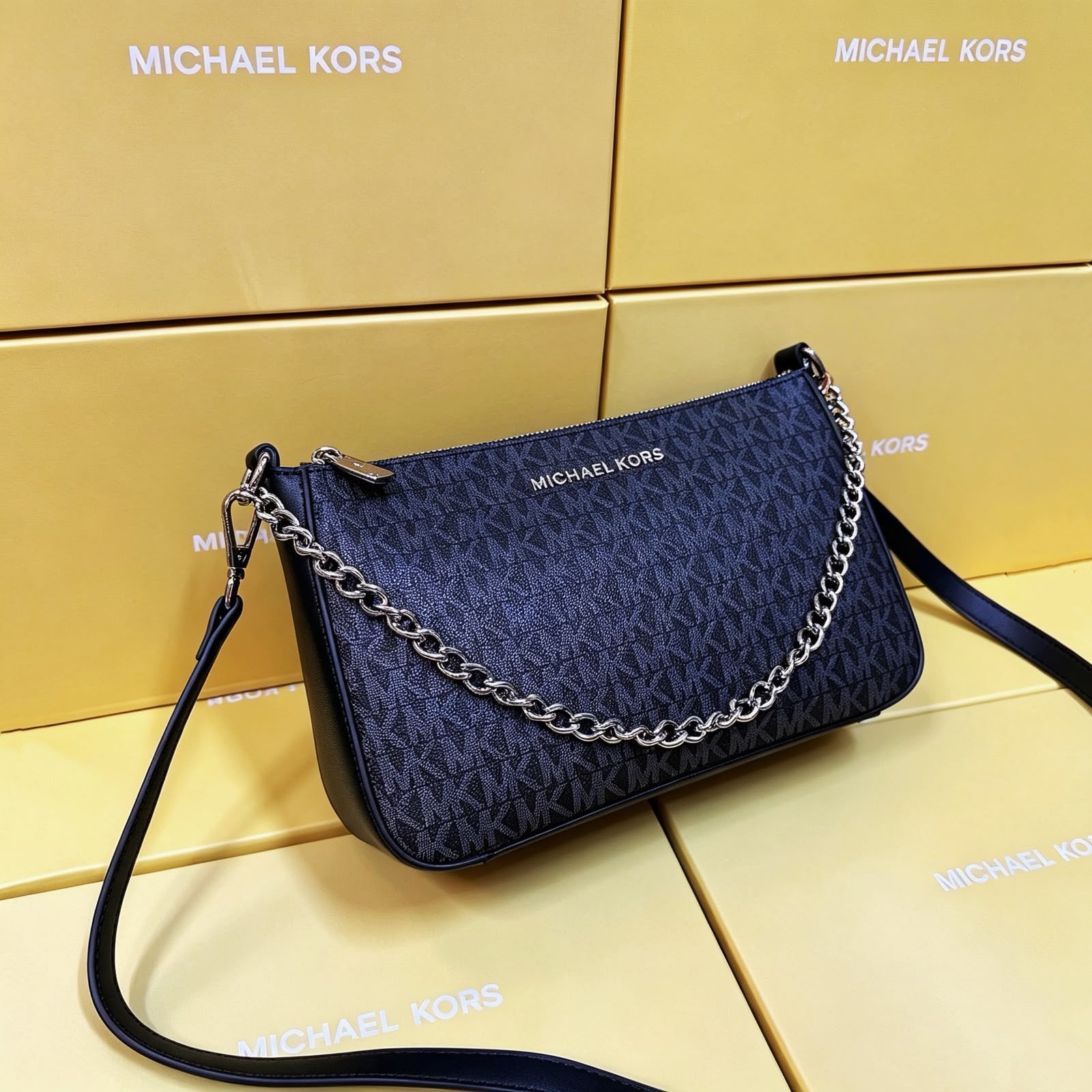 MICHAEL KORS Chain Strap Signature Shoulder Bag 25 cm