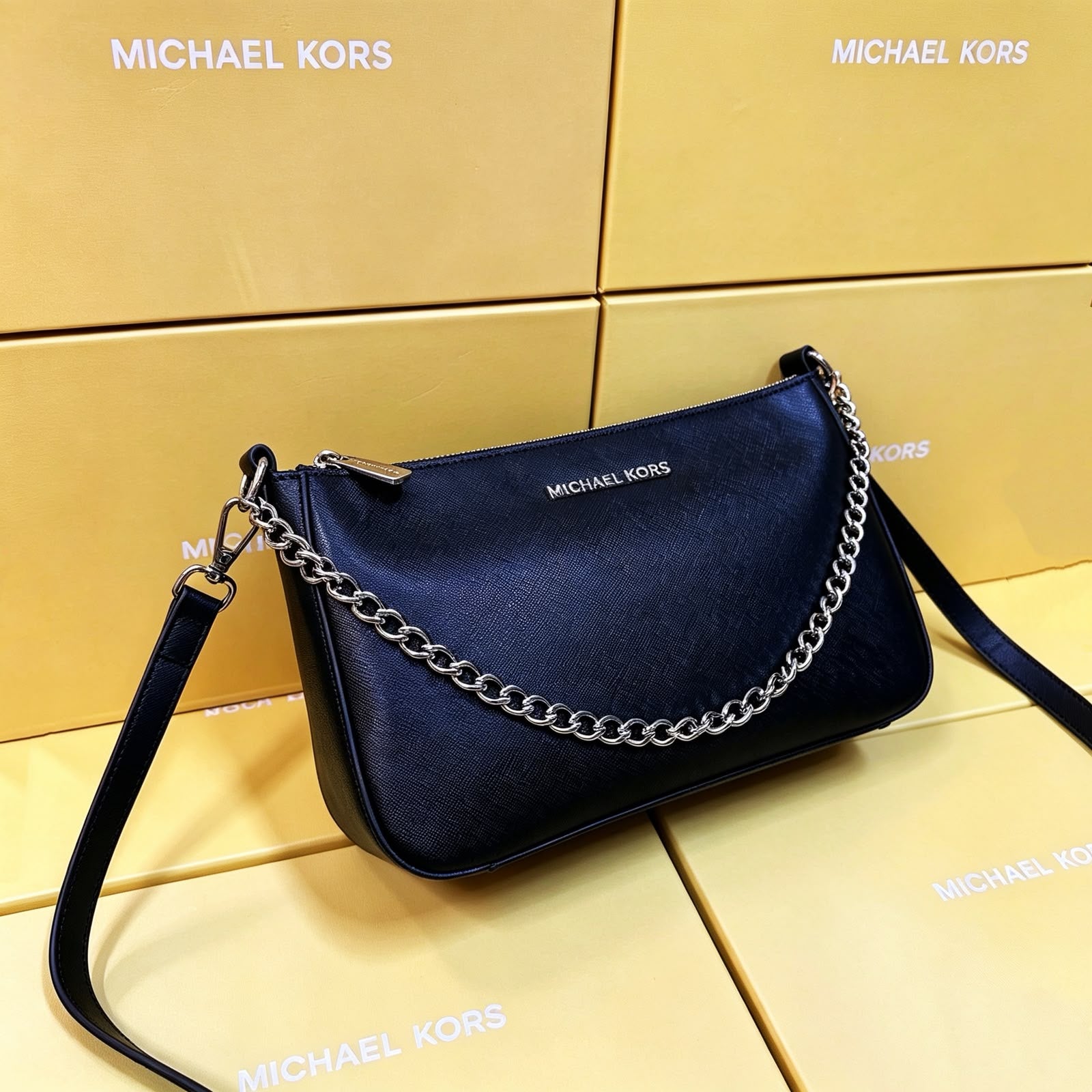 MICHAEL KORS Chain Strap Signature Shoulder Bag 25 cm