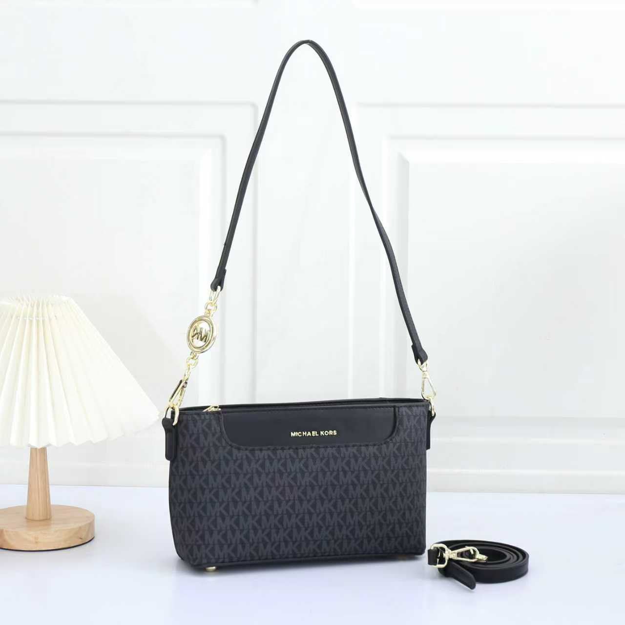 MICHAEL KORS Signature Crossbody Bag 25 cm