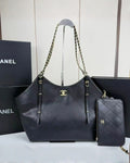 CHANEL Oversized Hobo Tote 52 cm A+