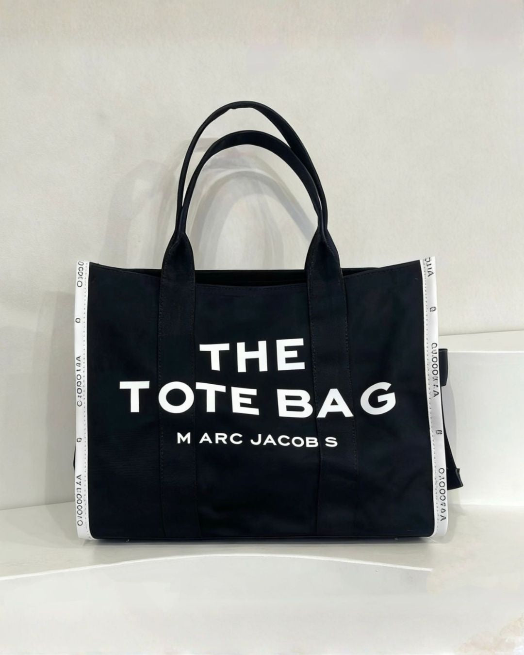 Marc Jacobs The Tote Bag Large 41cm A+