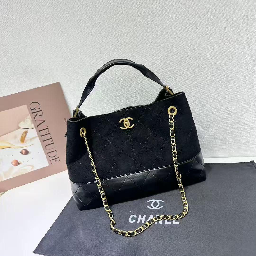 CHANEL Two-Tone Hobo Bag 35 cm