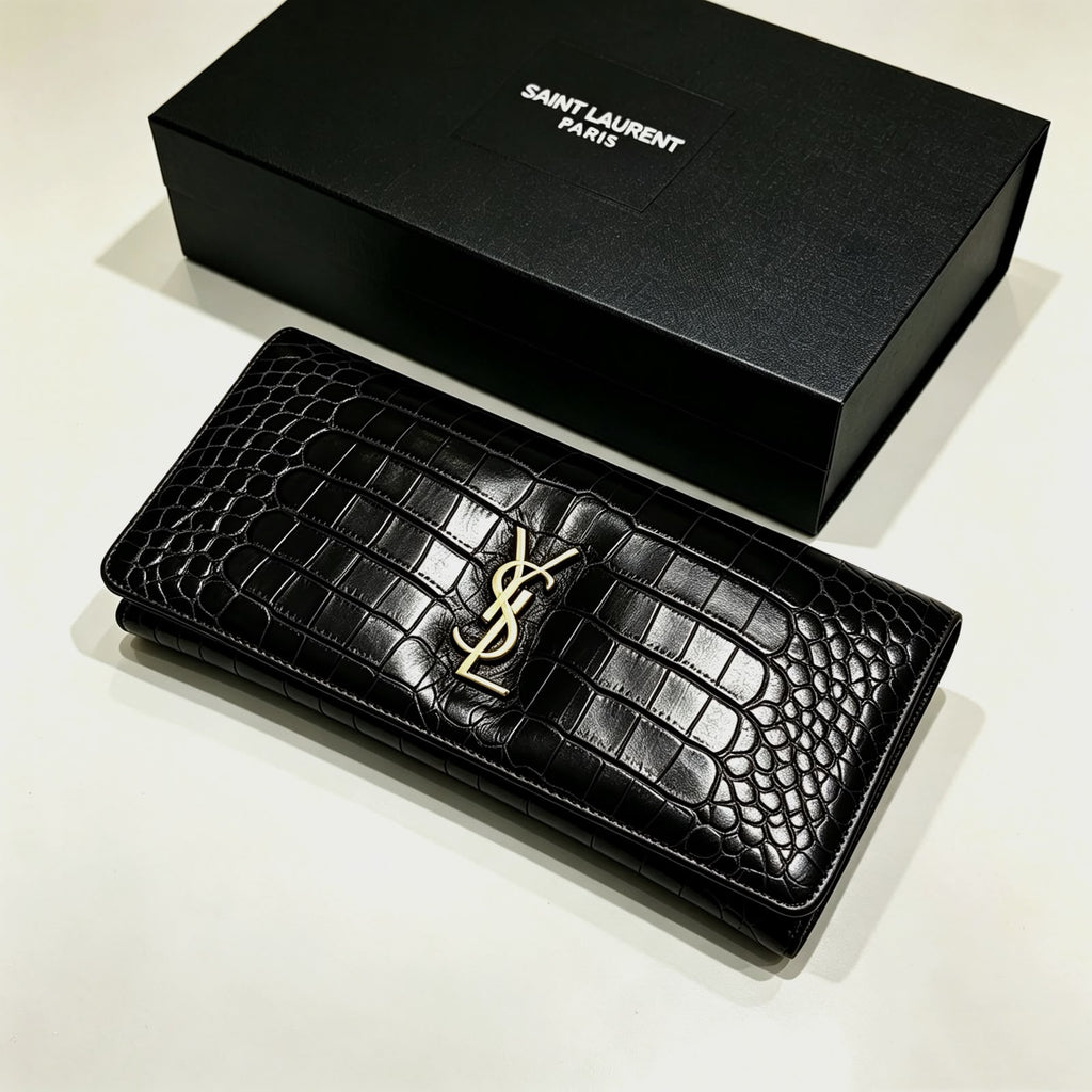 محفظة YSL كونتيننتال 22 سم ماستر