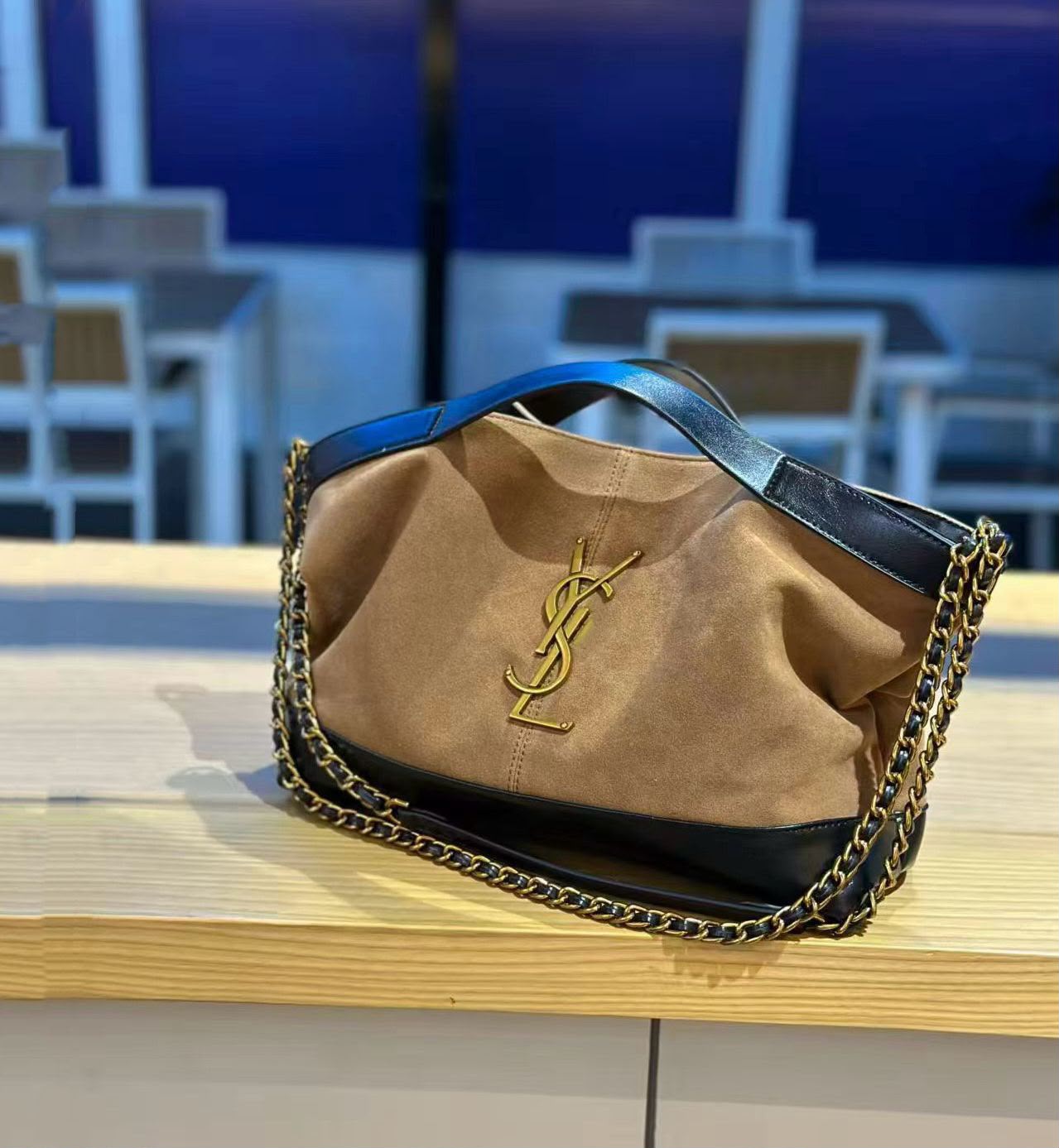 SAINT LAURENT Matelassé Shoulder Bag — 40 cm | Multiple Colors Without Box