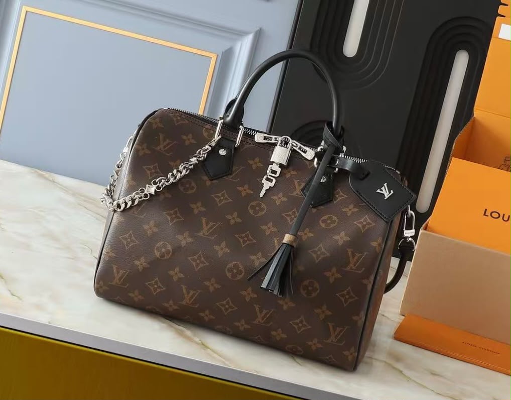 LV Speedy 30cm A+