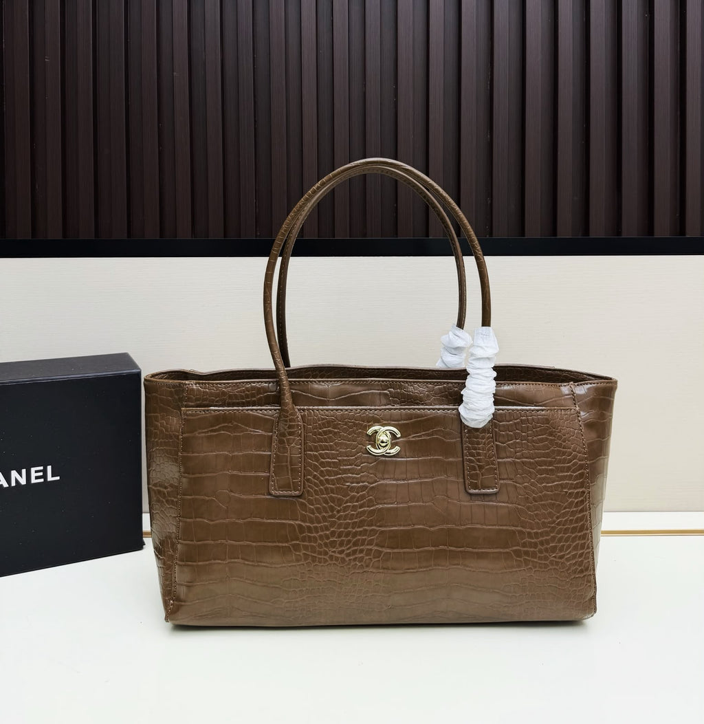 CHANEL Executive Tote — 35 cm | 6 Colors Without Box A+