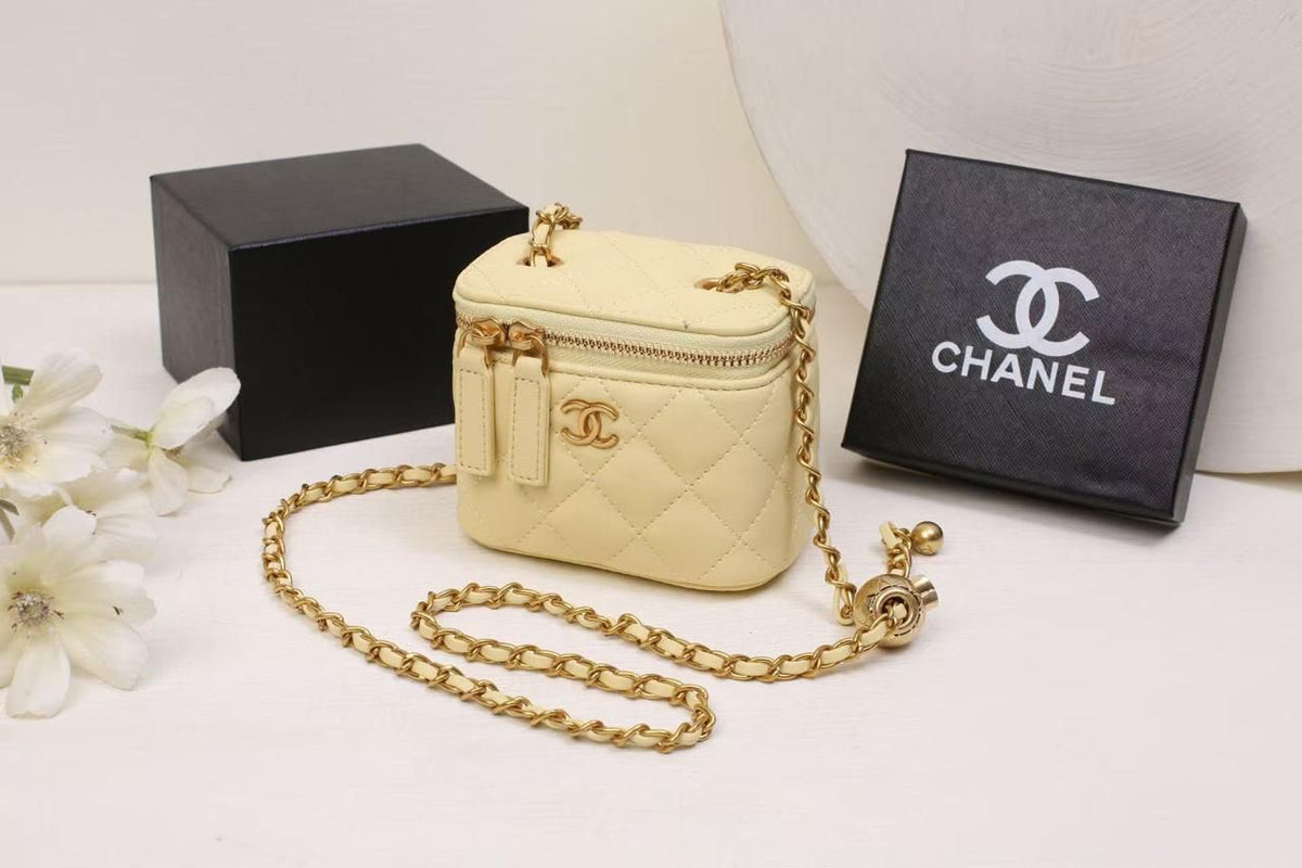 CHANEL Mini Vanity Crossbody Bag 12cm