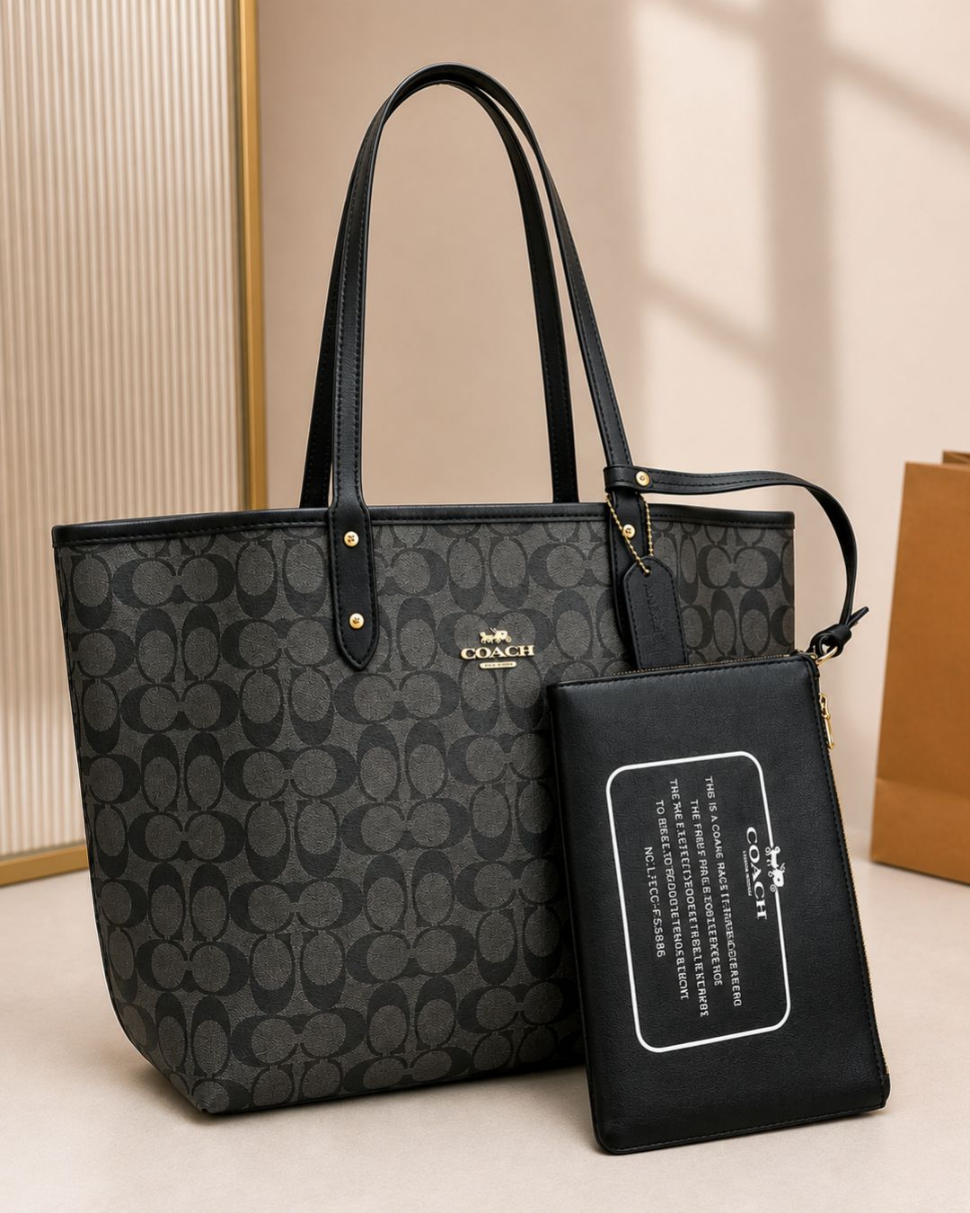 COACH Signature Tote with Pouch 43 cm