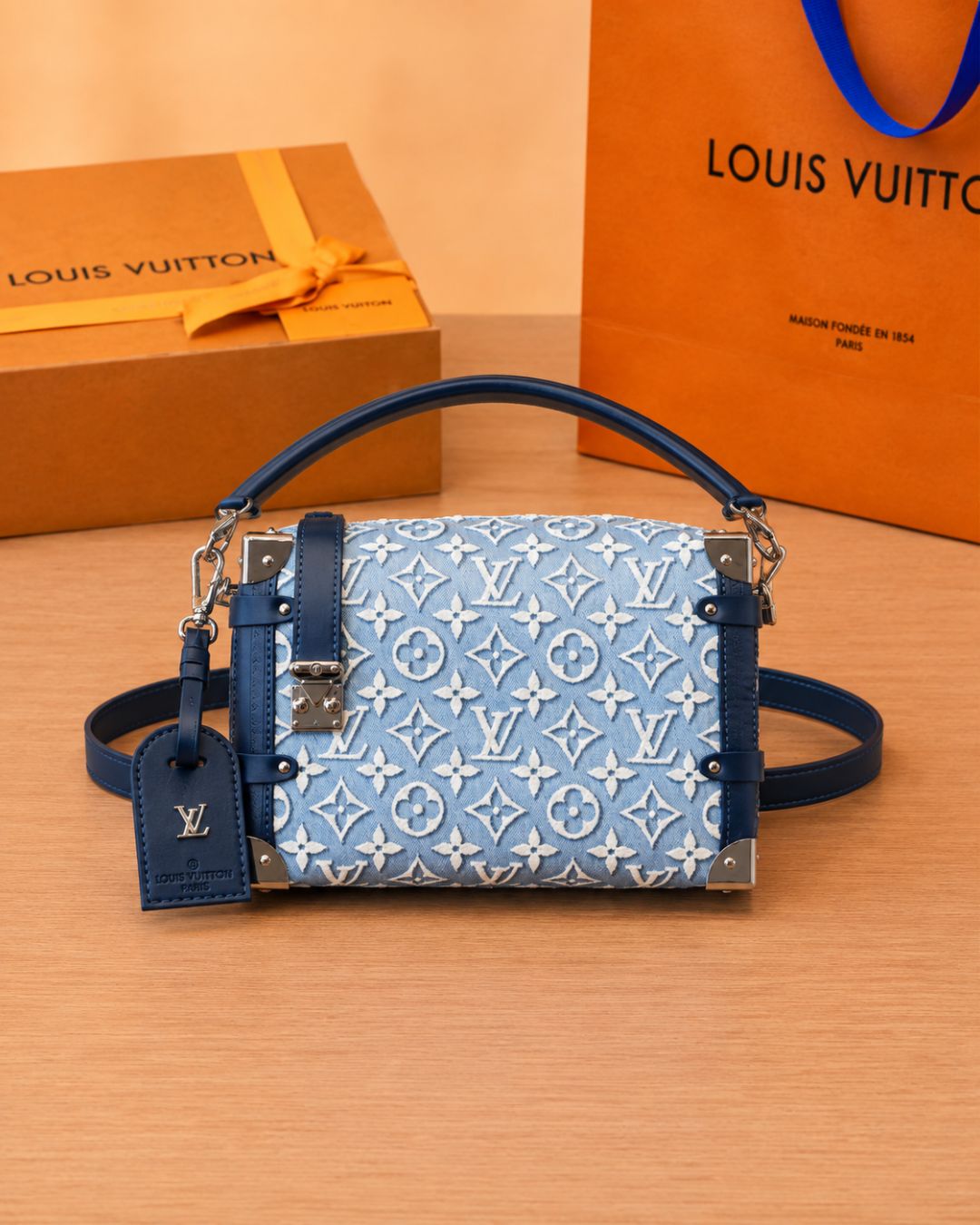 LV Trunk Shoulder Bag 23cm Master