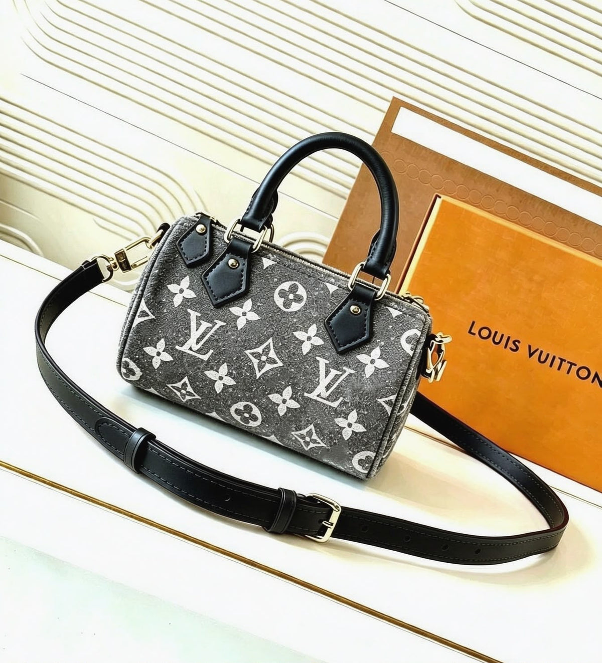 LV Nano Speedy 16cm
