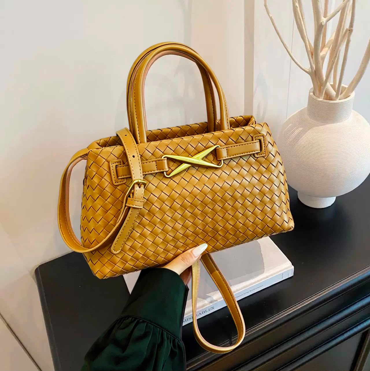 BOTTEGA Woven Leather Top Handle Tote — 29 cm | 7 Colors Without Box