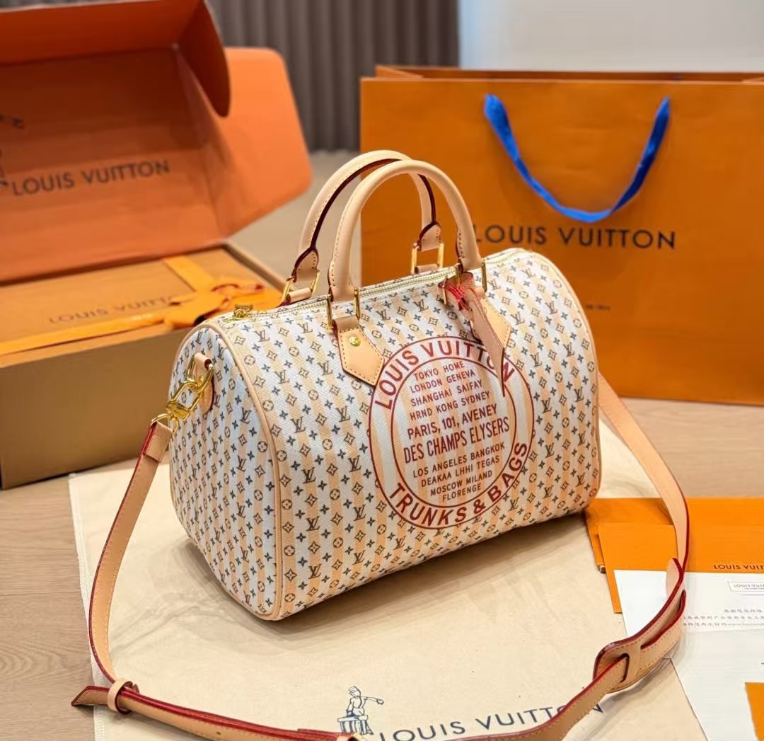 حقيبة LV سبيدي 30 سم بألوان ماستر 4