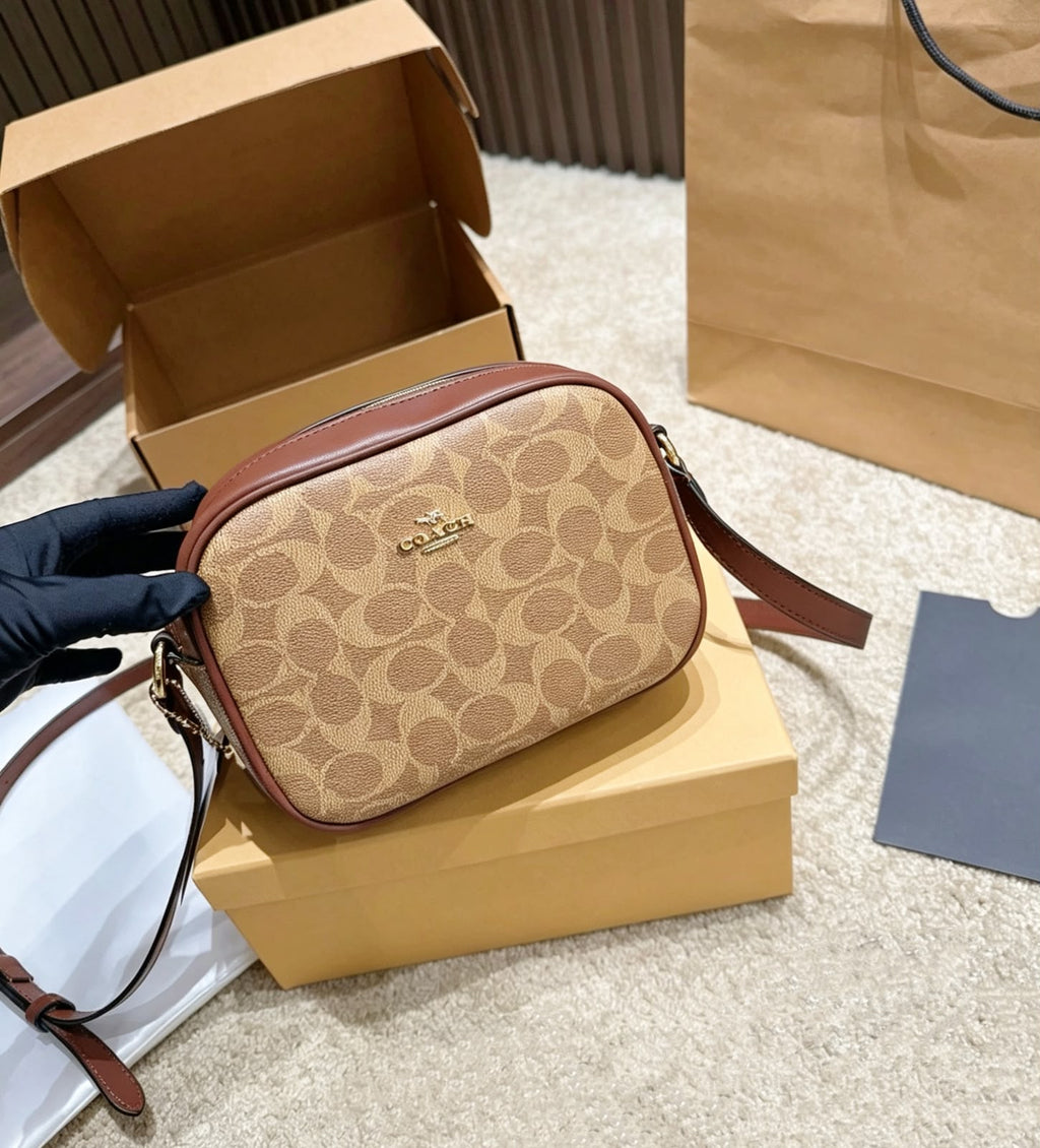 Coach Signature Crossbody Bag 20cm