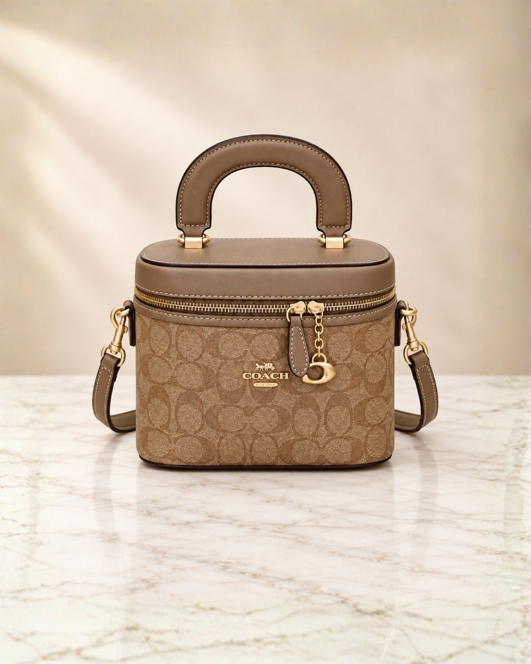 COACH Vanity Bag 19cm