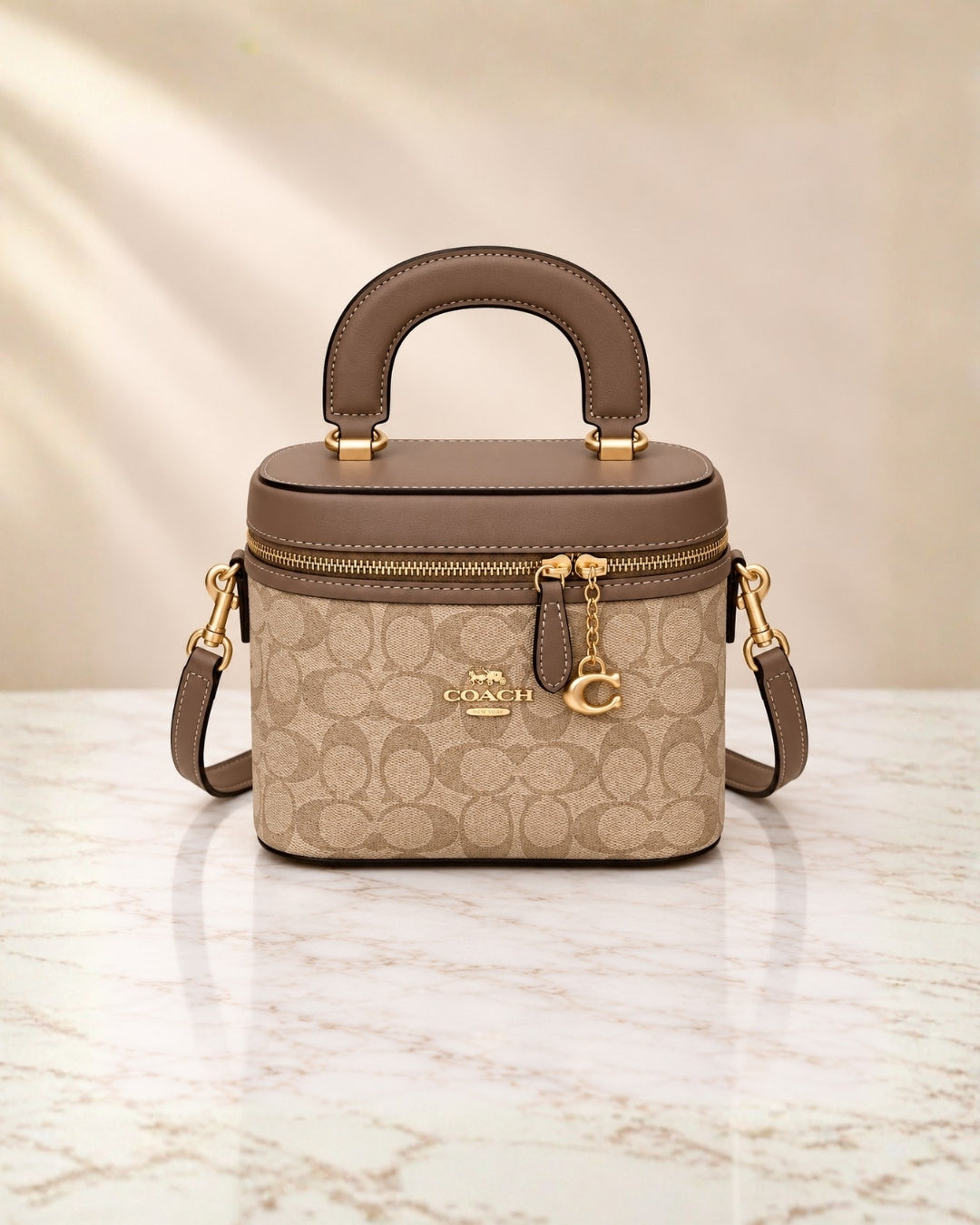 COACH Vanity Bag 19cm