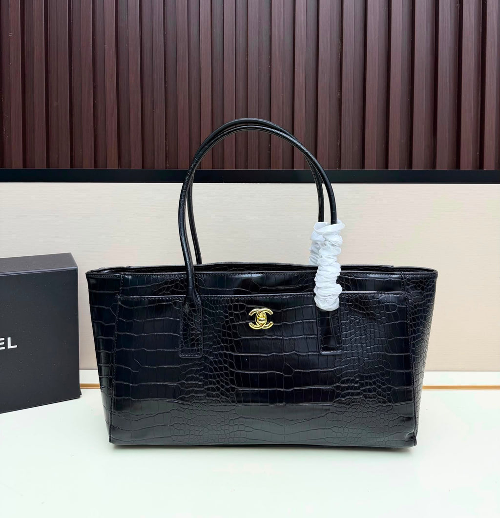 CHANEL Executive Tote — 35 cm | 6 Colors Without Box A+