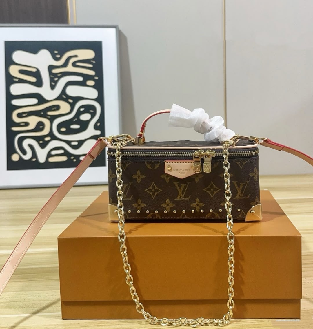 LV Vanity Trunk Bag 20cm A+