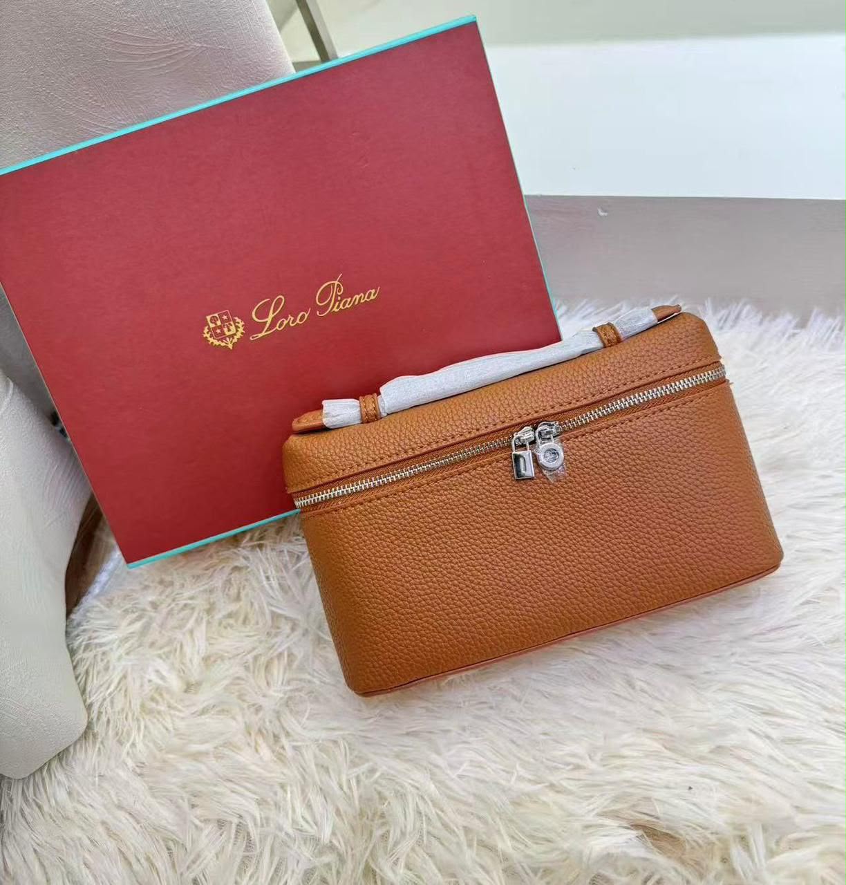 LORO PIANA Crossbody Bag 20cm