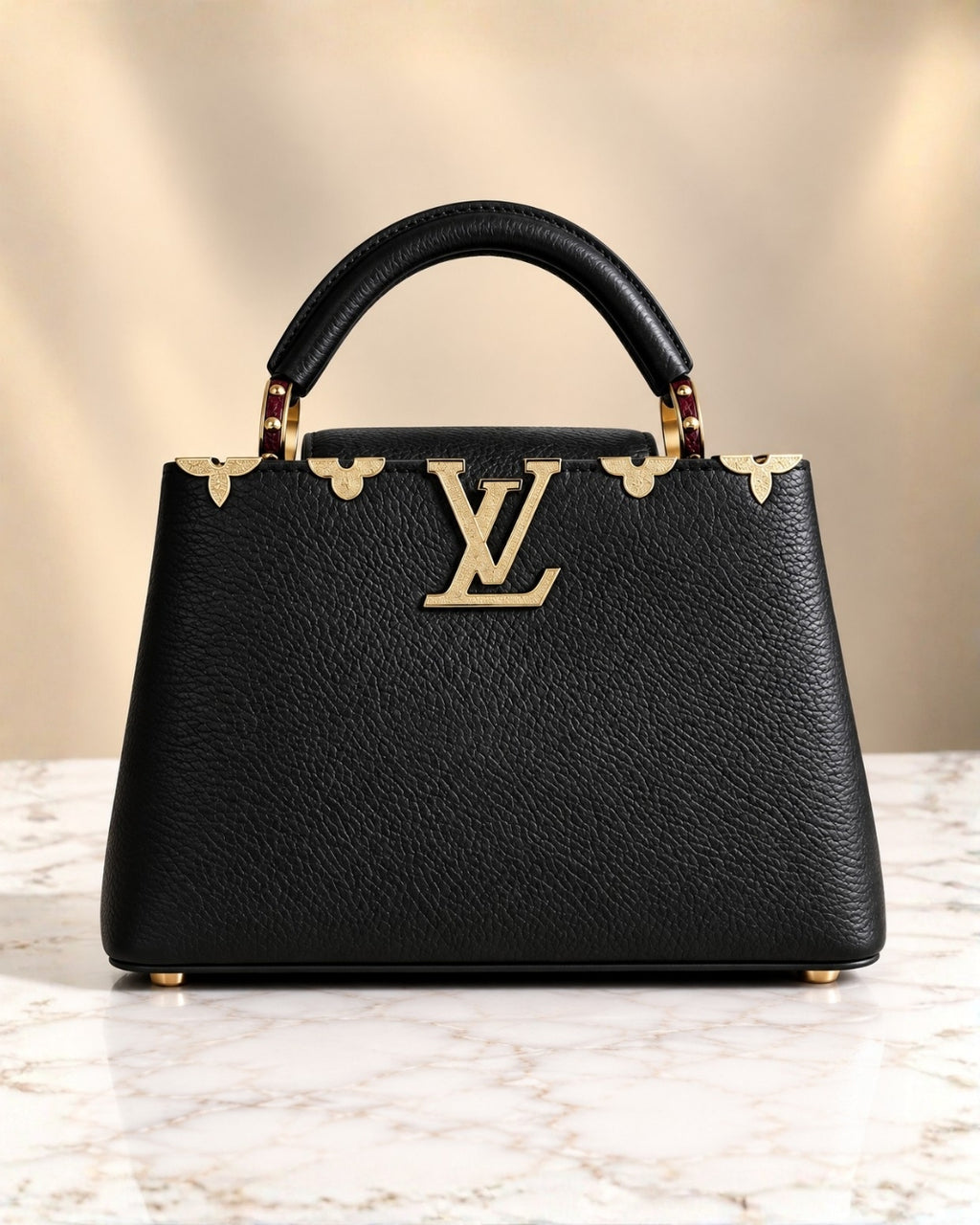 LV Capucines Medium 27cm