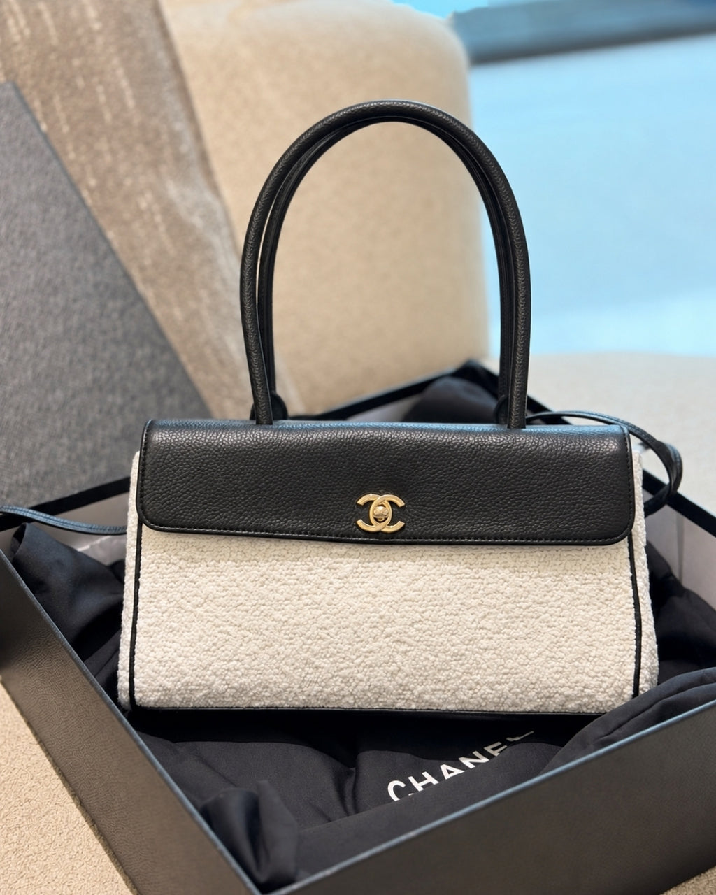 CHANEL Two-Tone Flap Bag 32 cm A+