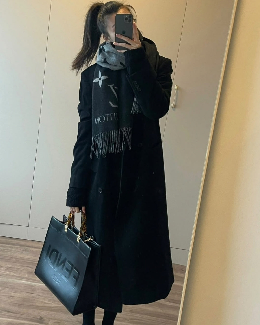 FENDI Peekaboo Tote 38cm
