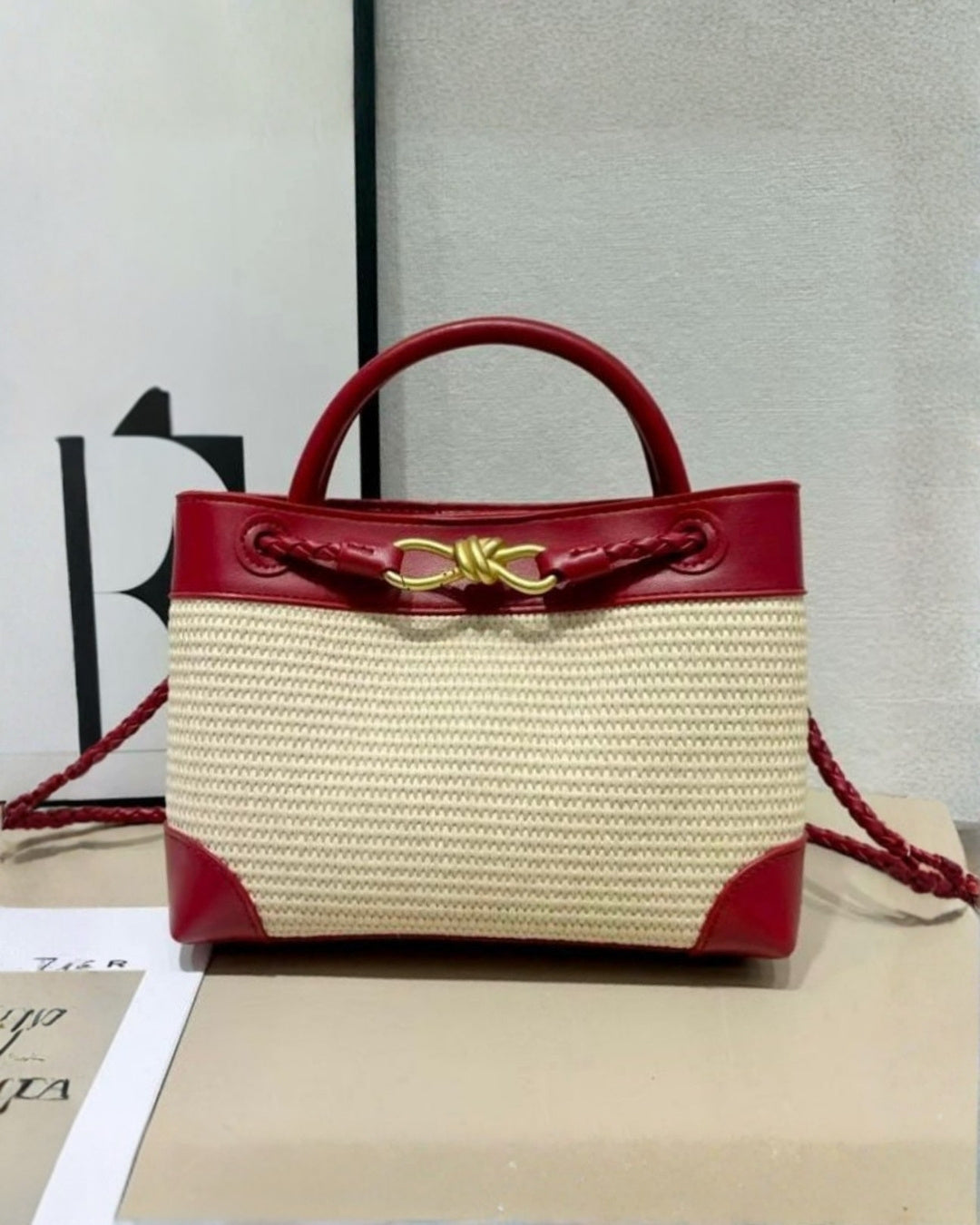 BOTTEGA Woven Structured Top Handle Shoulder Bag 25cm