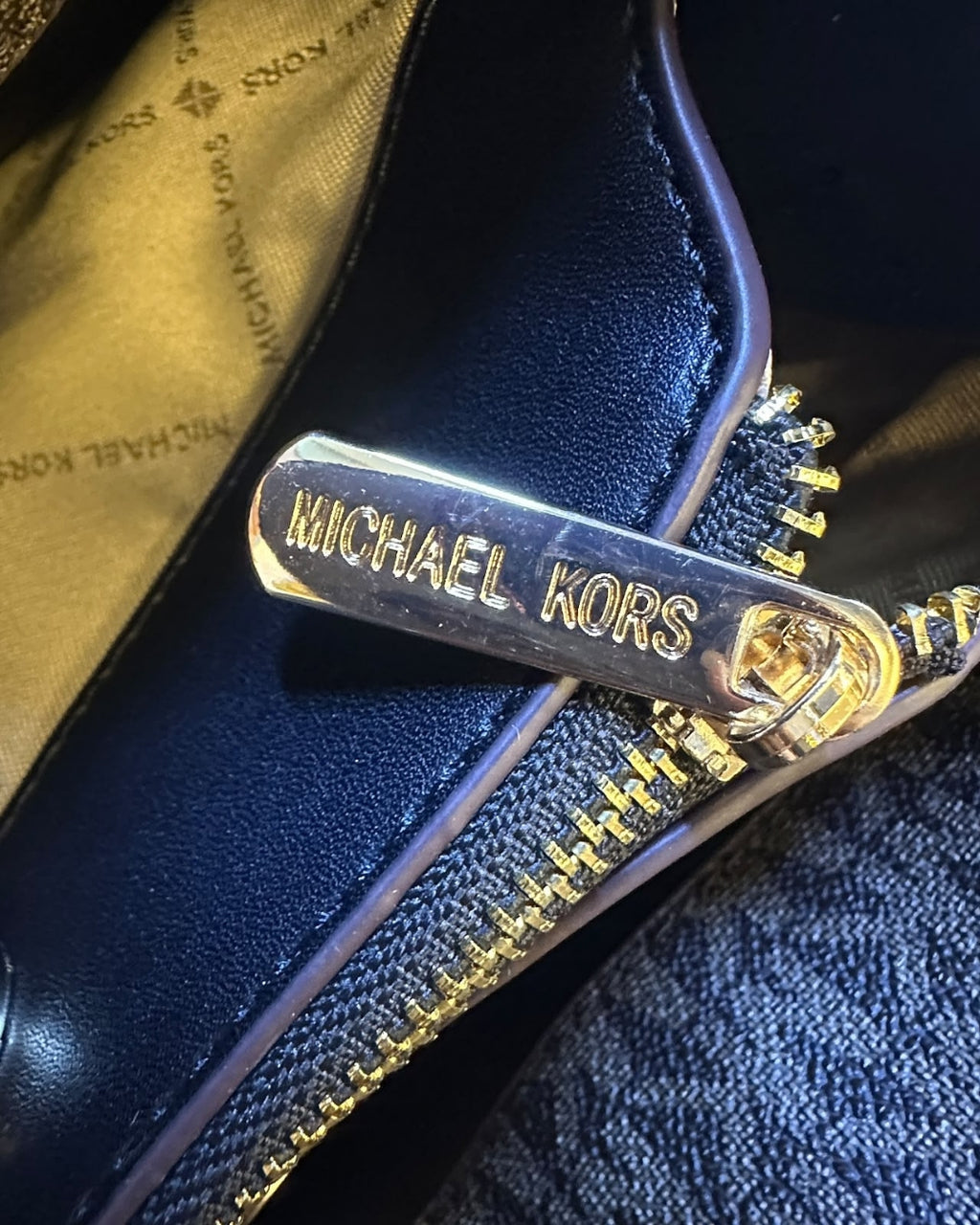 MK Signature Tote 30cm