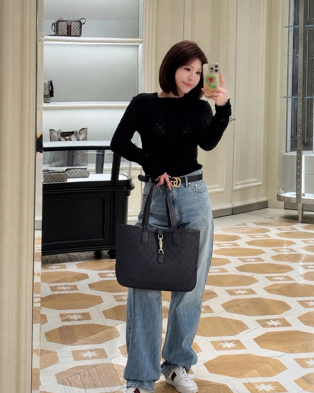 GUCCI GG Supreme Tote Bag 42cm