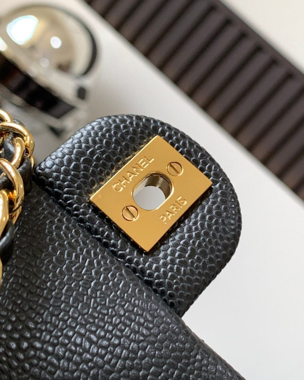 CHANEL Mini Flap 22 cm