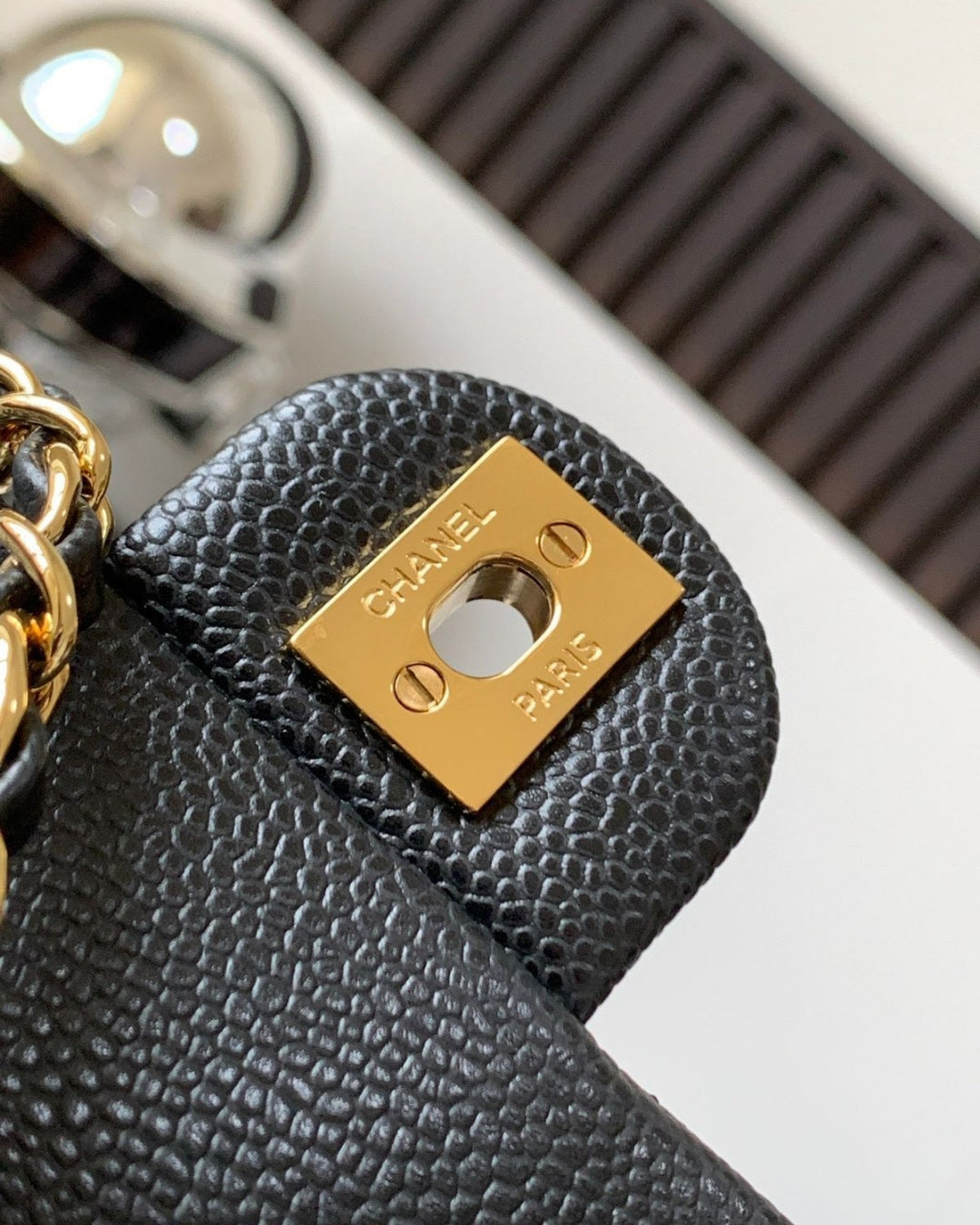 CHANEL Mini Flap 22 cm