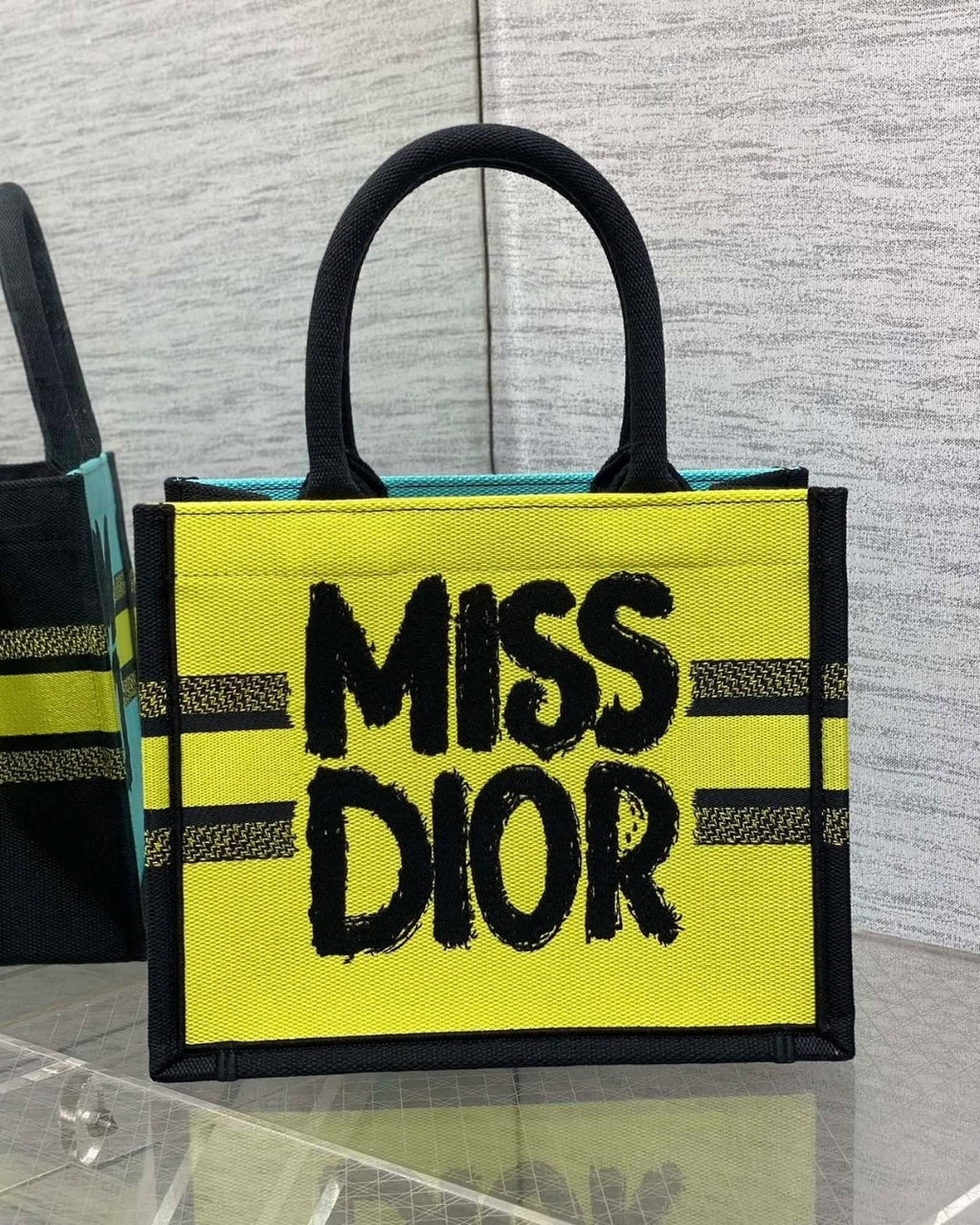 MISS DIOR Book Tote Small 26cm