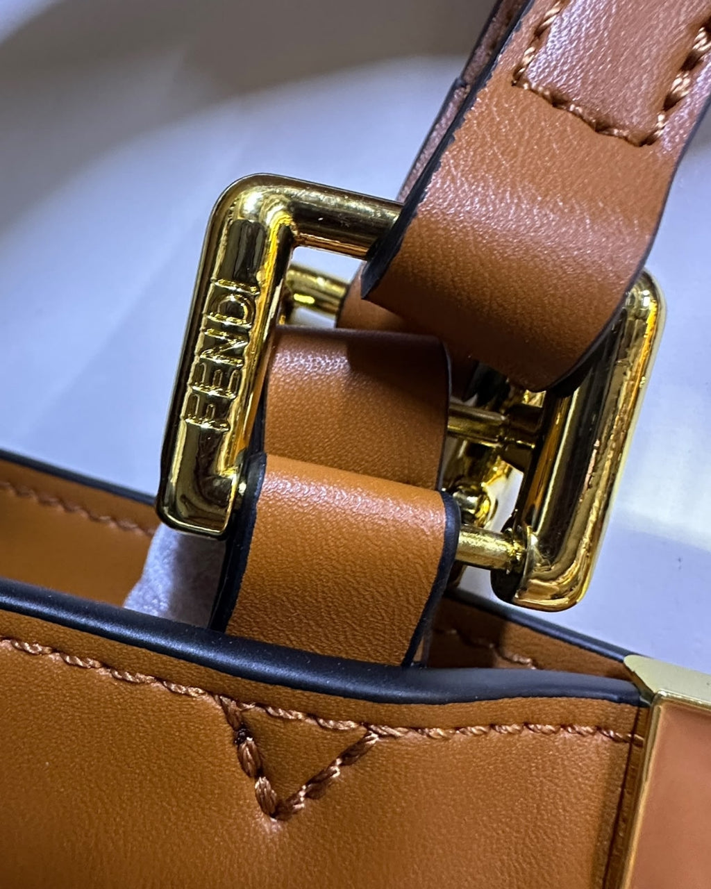 Fendi Peekaboo Tote 42Cm A+