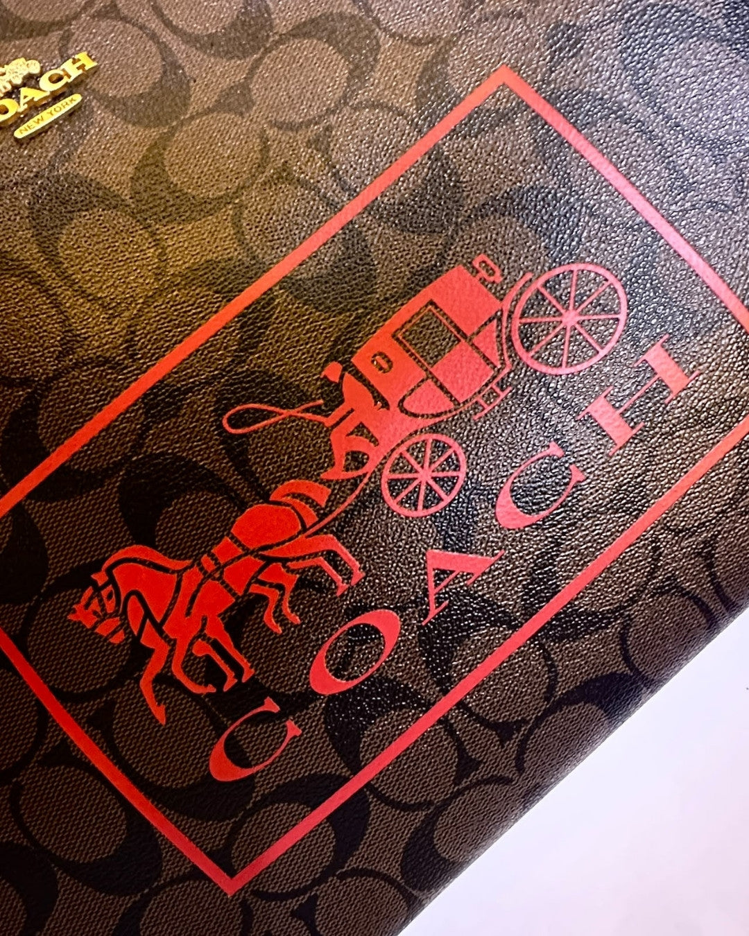 COACH Horse & Carriage Tote 43cm