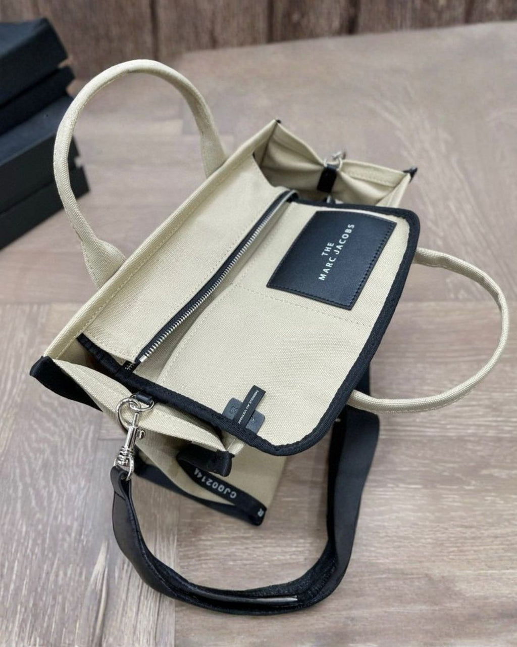 Marc Jacobs The Tote Bag Large 41cm A+