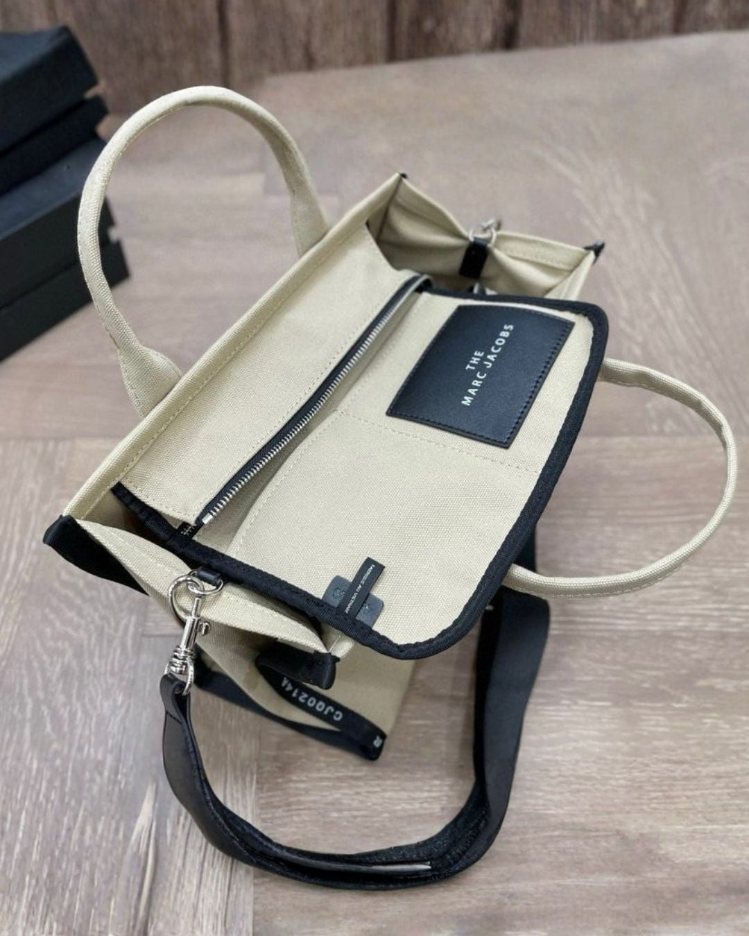 Marc Jacobs The Tote Bag Large 41cm A+