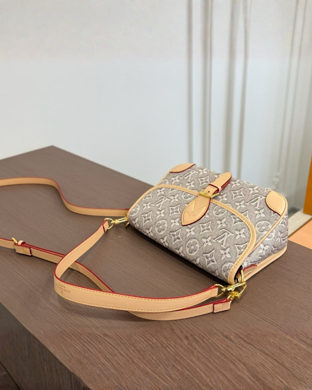 LV Diane Shoulder Bag 25cm Master