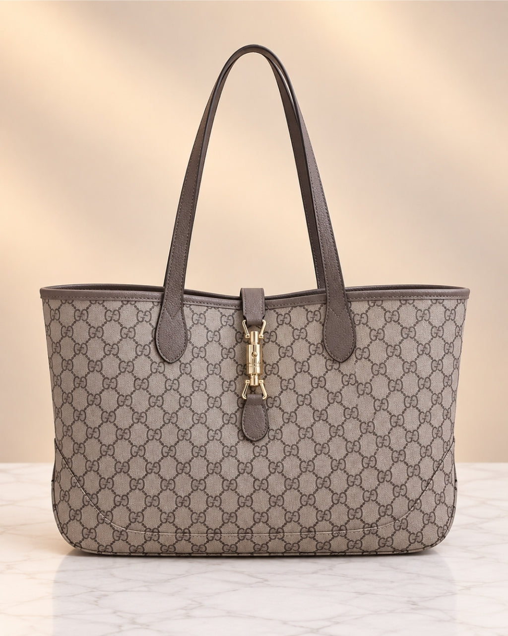 GUCCI GG Supreme Tote Bag 42cm