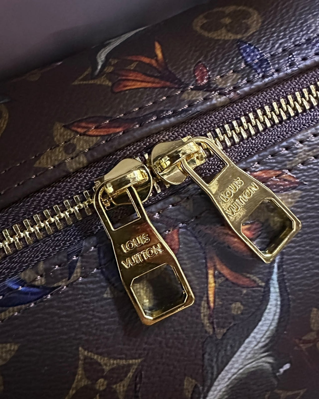 LV Travelling Bag 45 cm Master