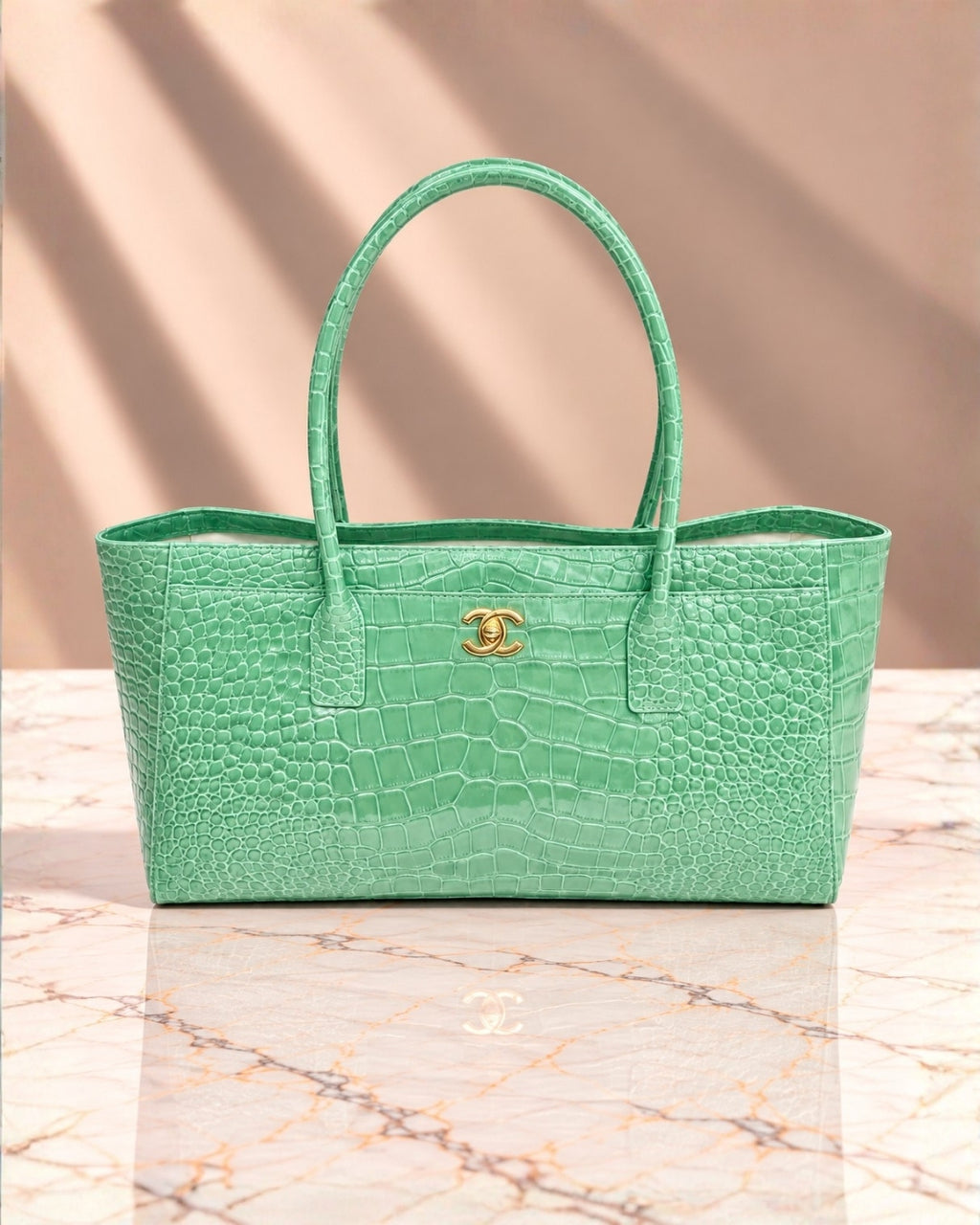 CHANEL Executive Croc Tote 36cm
