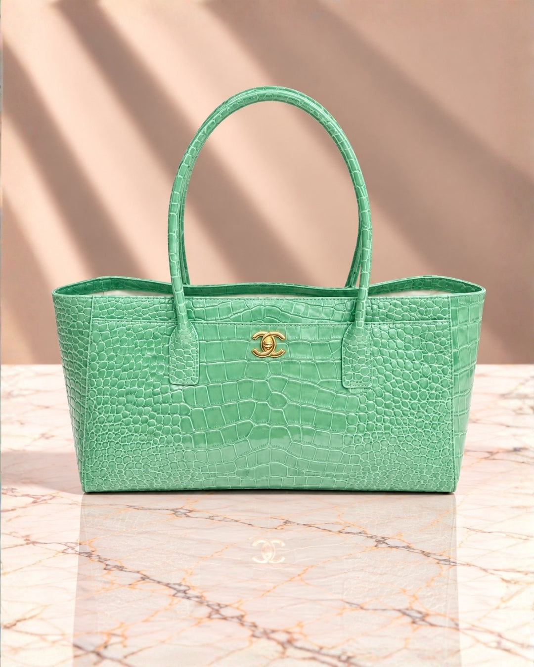CHANEL Executive Croc Tote 36cm