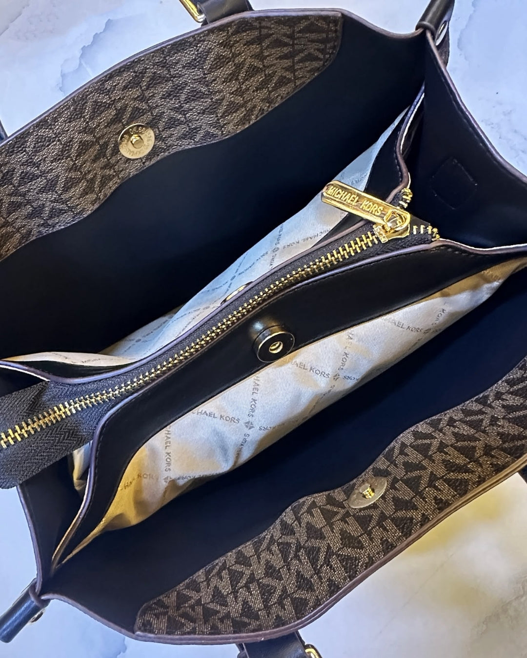 MK Signature Tote 30cm
