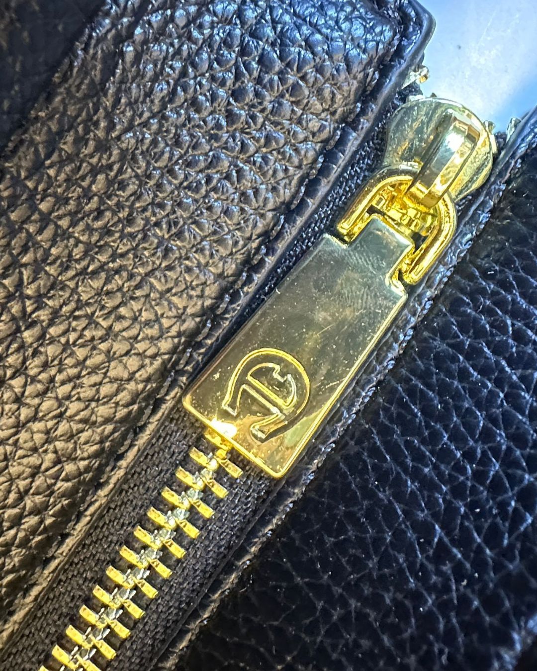 AIGNER Farah Shopper Bag 32cm