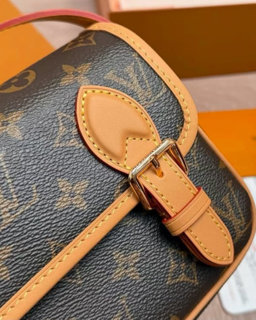 LV Crossbody Bag 22cm