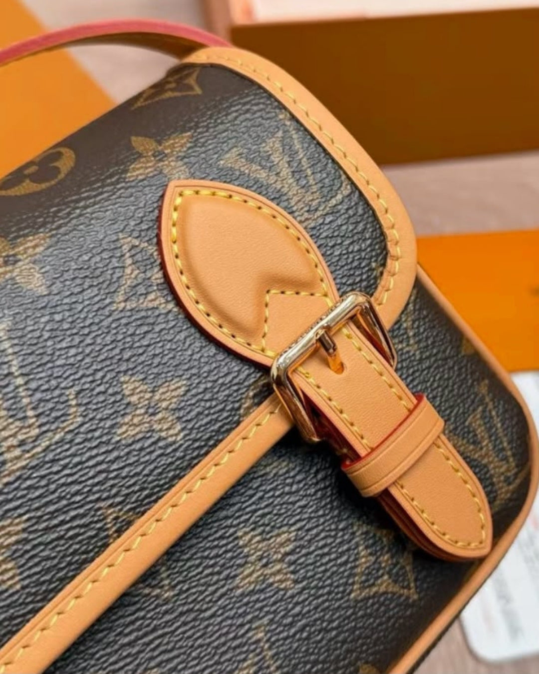 LV Crossbody Bag 22cm