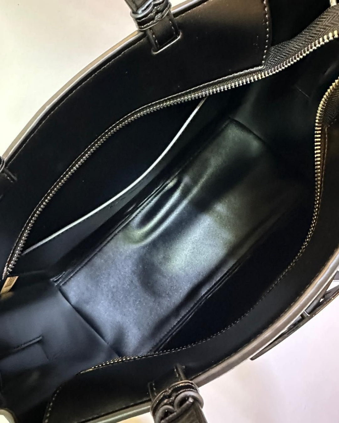 Armani Exchange Structured Tote Bag 32cm A+