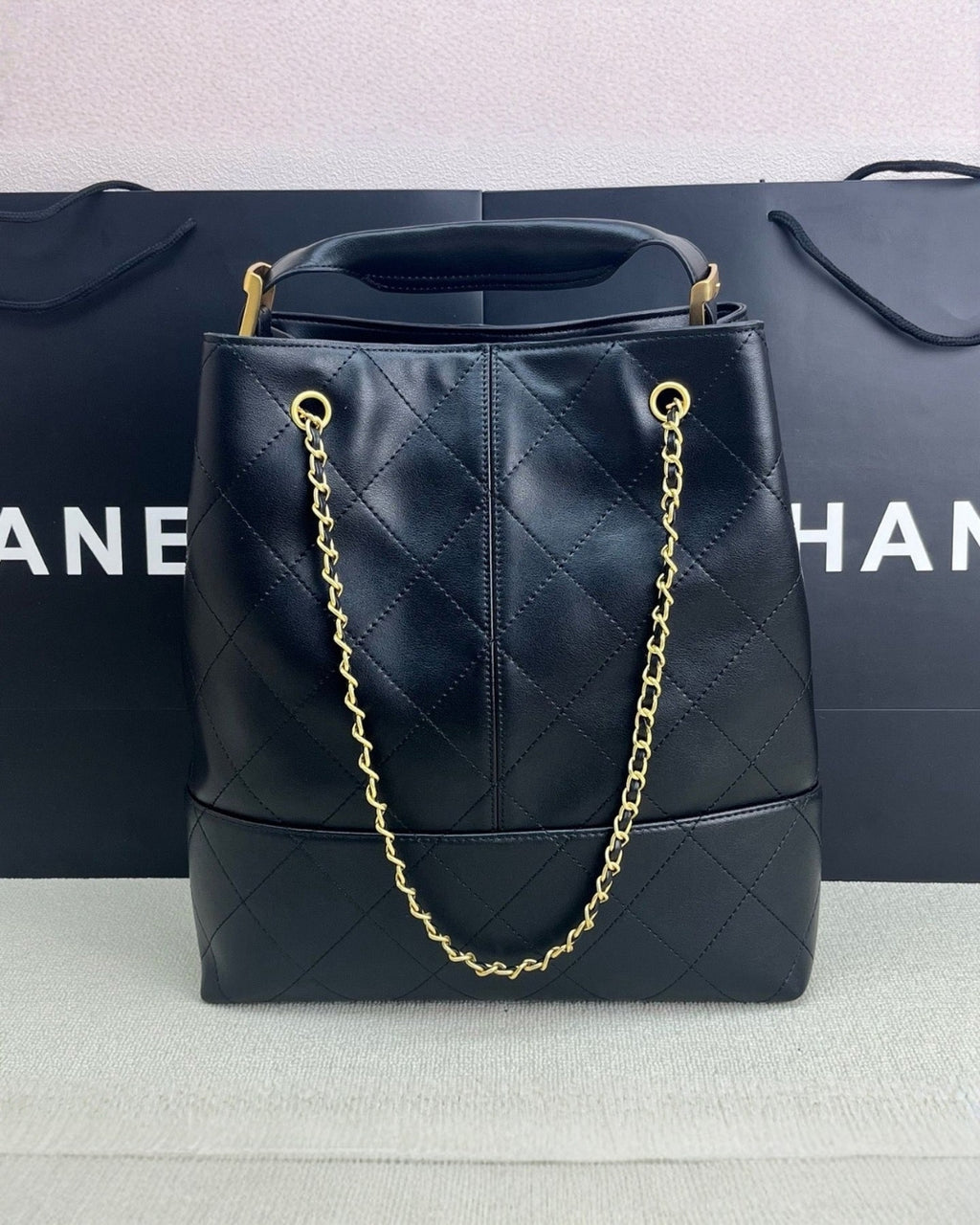 CHANEL Quilted Chain Shoulder Bag 33cm