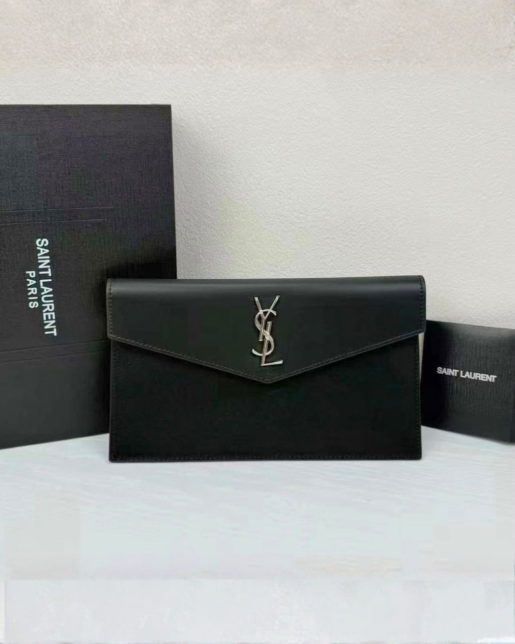 YSL Envelope Clutch Pouch 28 cm A+